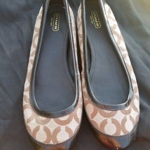 Coach flats